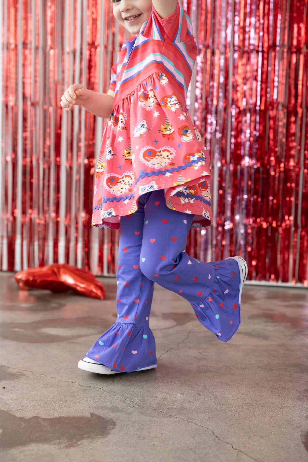 Holding Hands Ruffles